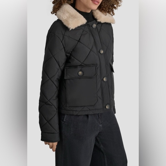 DKNY crop culted black Jacket with Faux Fur Trim/size L - Picture 4 of 7